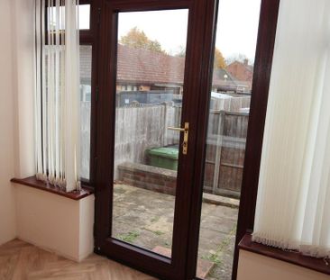 2 bedroom terraced house to rent - Photo 4