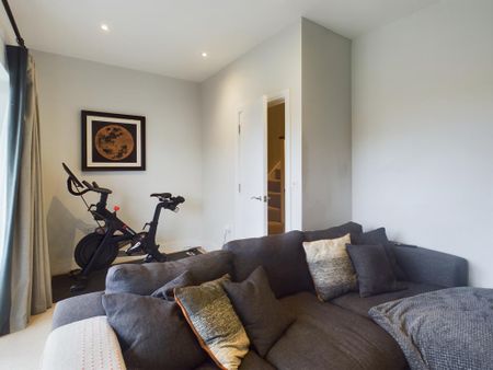 4 bedroom townhouse to rent - Photo 5