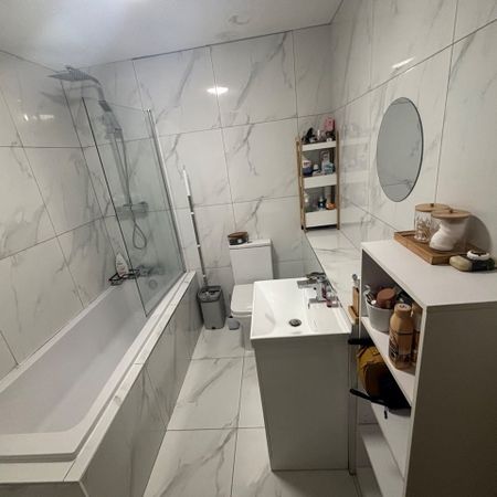 Room in a Shared Flat, Liverpool, L1 - Photo 4