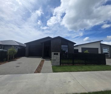 Embrace Empire - Papamoa - Photo 5