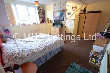 5 Bedroom Mid Terraced House for rent in Norwood Terrace - Photo 2