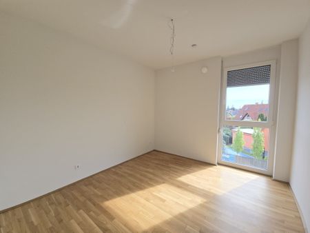 Neuwertige 3 Zimmer Wohnung mit Balkon in zentraler Lage - Harter Straße 86 - Top 09 - Photo 2
