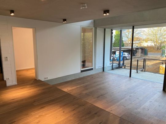 Luxuriöses 3-Zimmer- Maisonette mit großer Dachterrasse in exklusiver Villa, Düsseldorf-Ludenberg - Photo 1