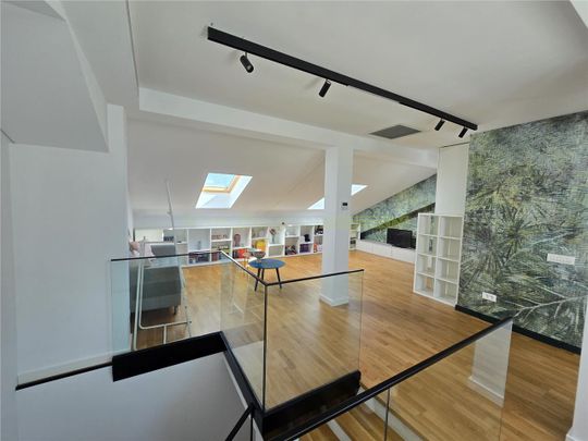 Otopeni, 5 room villa - Photo 1