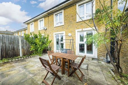 5 bedroom flat share to rent - Photo 3