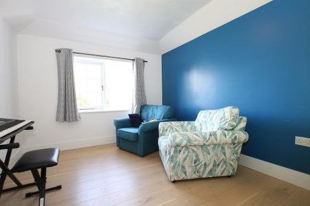 3 bedroom semi-detached house to rent - Photo 2