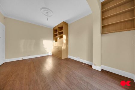 3 bedroom end of terrace house to rent - Photo 5