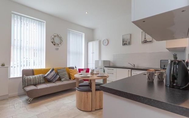 Unit 1, Wellesley Avenue, Lisburn Road, Belfast, BT9 6DG - Photo 1