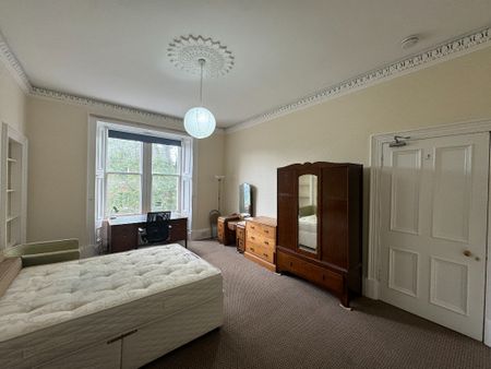 Marchmont Crescent, Marchmont, Edinburgh, EH9 1HN - - Photo 3