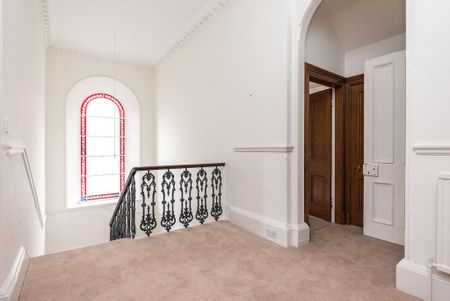 26 Napier Road - Photo 4