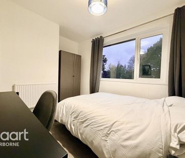 4 bedroom terraced house to rent - Photo 1