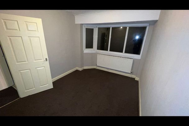 3 Bed Terraced House, Wensleydale Road, B42 - Photo 1