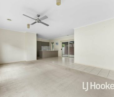 Clean and well presented Lakeside three bedroom home - Photo 6