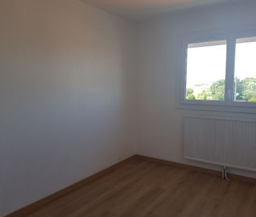 Location Appartement 4 pièces 91m² - Photo 3