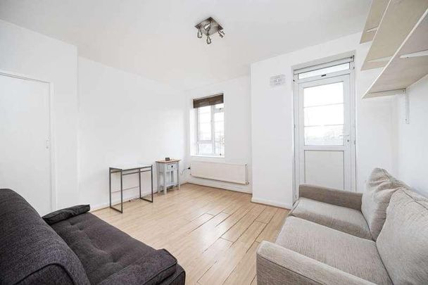 Loddiges Road, Hackney, E9 - Photo 1