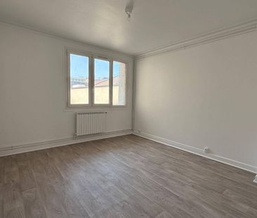 Location appartement rénové 4 pièces 73.84 m² à Romans-sur-Isère (2... - Photo 4