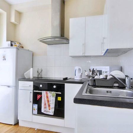 Seaton Avenue Flat 2, Plymouth - Photo 4