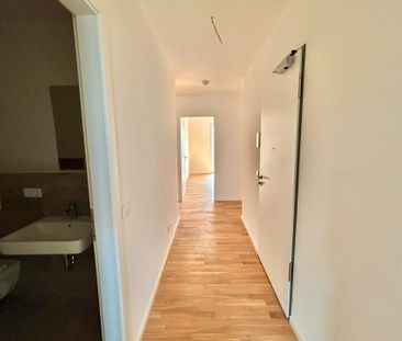 Neubauwohnung mit Balkon, Aufzug & Einbauküche - Foto 1