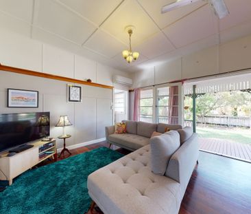 Quiet Convenience in the Heart of Currajong! - Photo 2