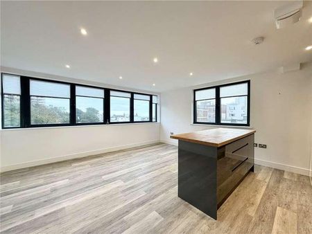 Upper Hinton Road, Bournemouth, Dorset, BH1 - Photo 4