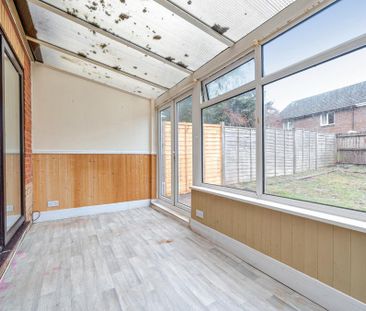 3 bedroom semi-detached house to rent - Photo 5