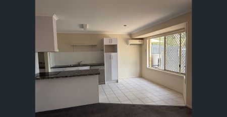 Townhouse in Prime Location - Photo 4