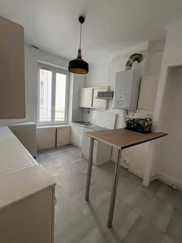 Location Appartement 2 pièces 55m² LYON 7ème - Photo 2