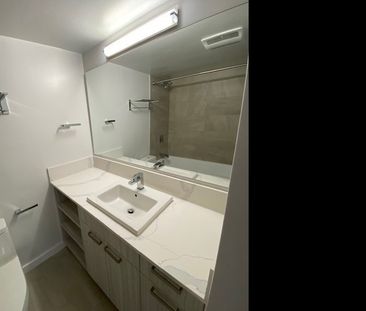 YORK HOUSE - Photo 3