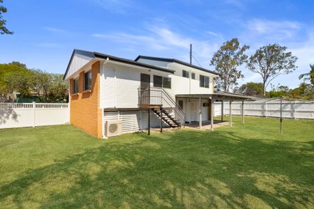 1 Badge Street, Jamboree Heights QLD 4074 - House For Rent | Domain - Photo 5