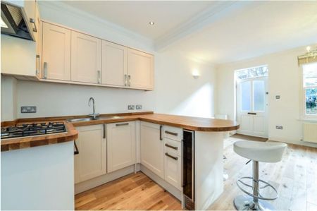 2 bedroom terraced house to rent - Photo 4