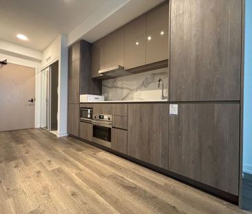 For Lease - 8 Interchange Way Unit# 3911, Vaughan, Ontario - Photo 1