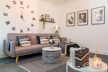 Holmes Street, L8 - Photo 2