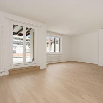 4.5-Zimmer-Wohnung mit vier Balkone im Zentrum von Biel zu vermieten - Foto 1