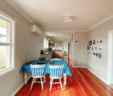 3 Bedrooms in Chartwell - Photo 3