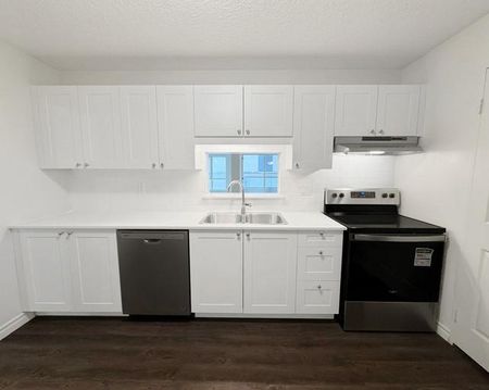 City Place II - Photo 2