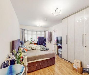 5 bedroom detached house to rent - Photo 3