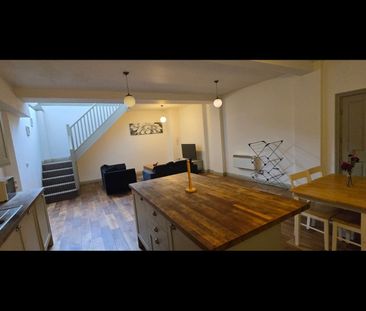 2 Bed Flat, Old Snow Hill, B4 - Photo 6