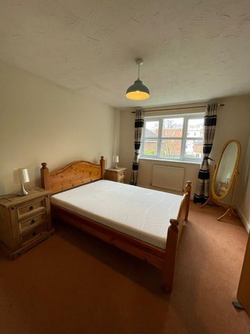 3 bedroom terraced house to rent - Photo 4