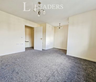 2 bedroom flat to rent Priddys Hard - Photo 2