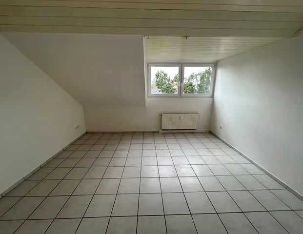 Attraktive 3-Zimmer DG-Wohnung in ruhiger Nebenstraße - Foto 1