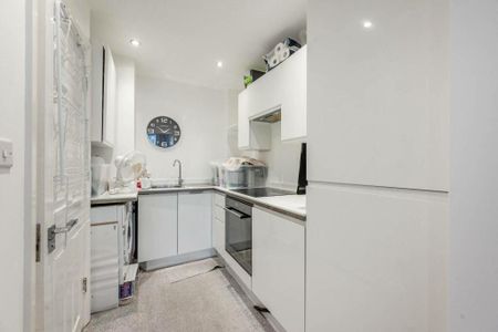 Studio Flat, Merivale Road, HA1 - Photo 3