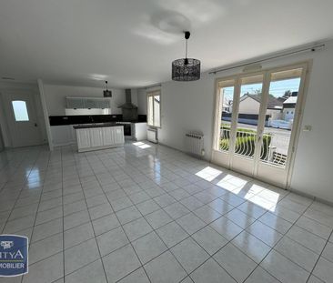 Location Maison 5 pièces 83m² ST BERTHEVIN 53940 - Photo 1