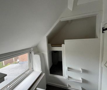 2 bedroom terraced house to rent - Photo 2