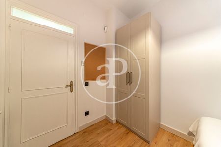 Duplex for rent in Salustiano Olózaga. - Photo 5