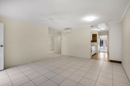 Neat and Tidy Apartment in Beachside Complex - Photo 2