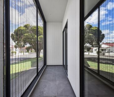 Modern Townhouse in South - Photo 4