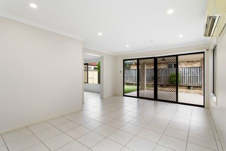Large Home in a private street in North Lakes - Photo 3