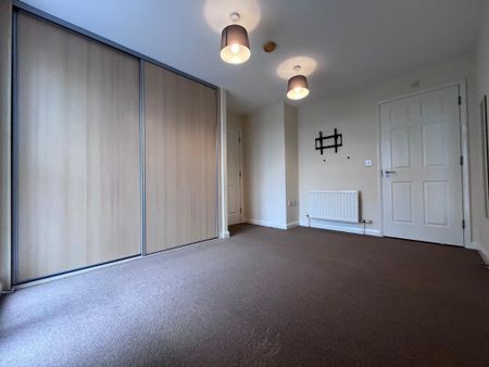 2 bedroom flat to rent - Photo 2