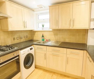 Room in a Shared Flat, Oxbow Mansion, SE10 - Photo 1