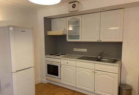 1 bedroom flat to rent - Photo 2